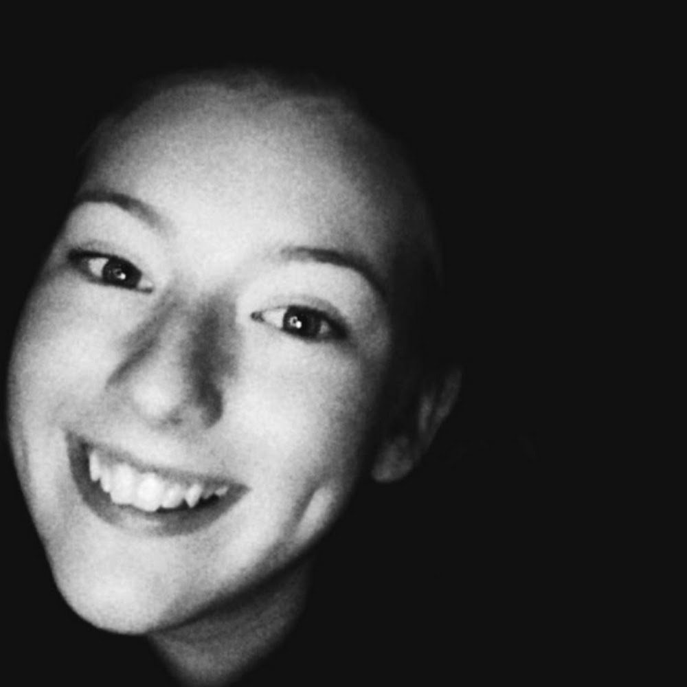Meet your Posher, Elyse